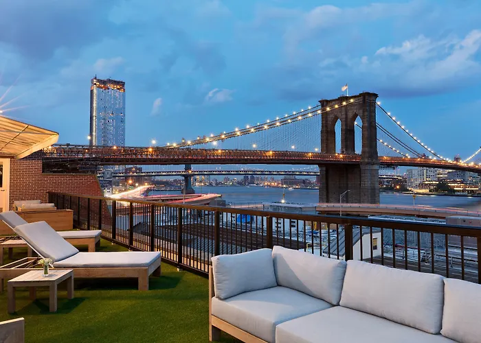Hotel nahe College: 33 Hotel, New York City, Seaport