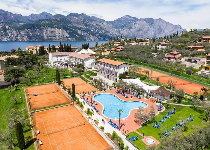  Club Olivi - Tennis Center
