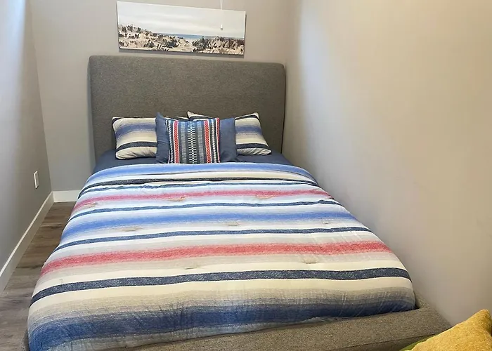 Cozy Basement Suite