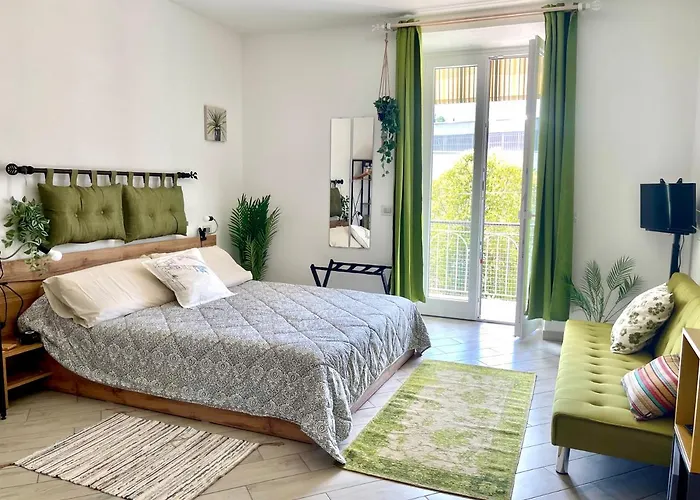 La Monstera Rooms