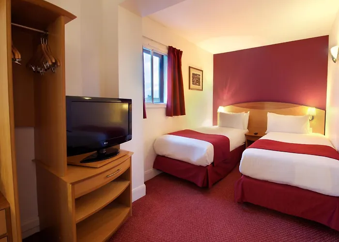 3-Sterne-Hotel: Waterloo Hub Hotel And Suites