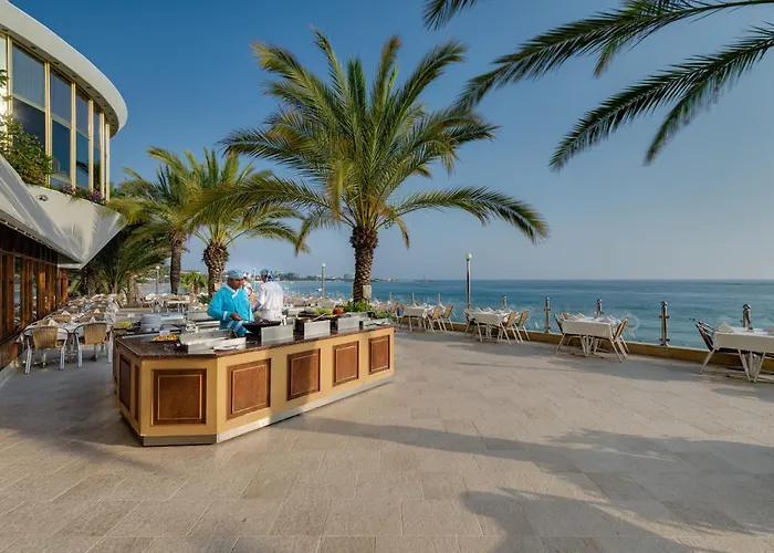 Rubi Hotel