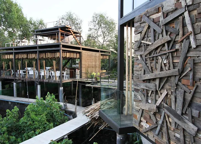 Resort: Bangkok Tree House Bang Kachao