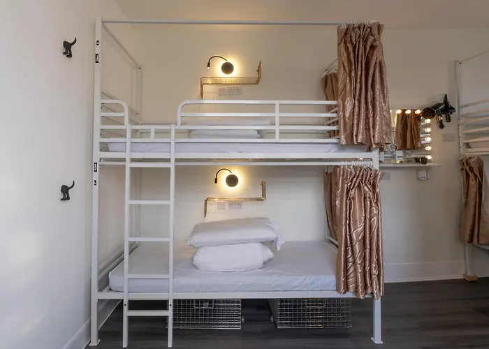 Herberge: Book A Bed Hostels