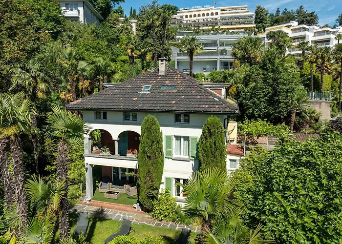 Easy Stay By La Perla