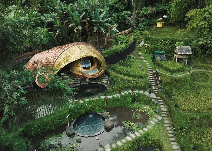  Bambu Indah