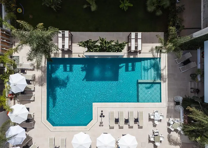 Hotel: Sapphire Blue Suites