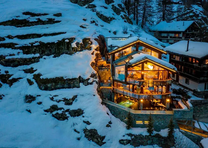 Hotel nahe College: Chalet Zermatt Peak - Your Own Private Luxury Chalet - Includes Professional Staff And Catering - Voted World'S Best Chalet