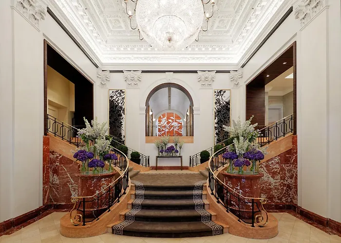 Jacuzzi-Hotel: The Peninsula New York