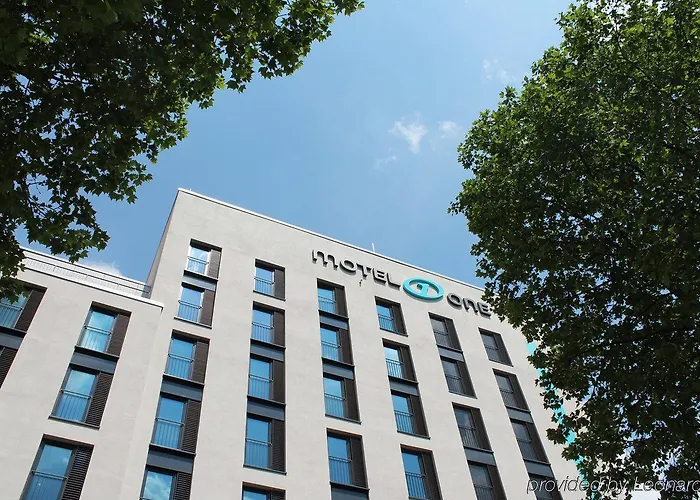 3 SterneHotel One Düsseldorf Hauptbahnhof
