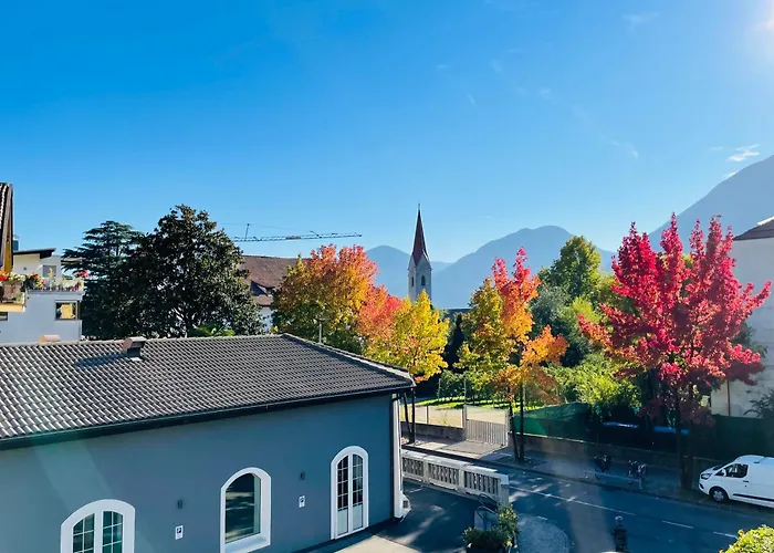 Ferienvermietung: Villa Ehrenburg