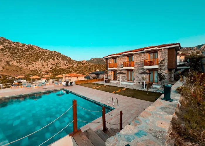 Alice Tatil Evi