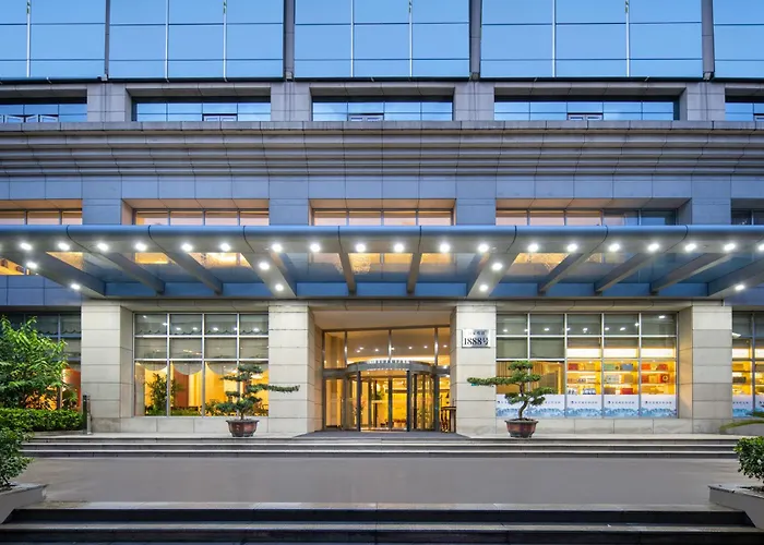 Gem Flower Hotel - North Bund