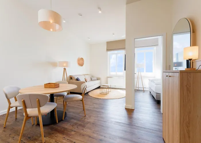 Ferienvermietung: Appartementhaus Meeresburg