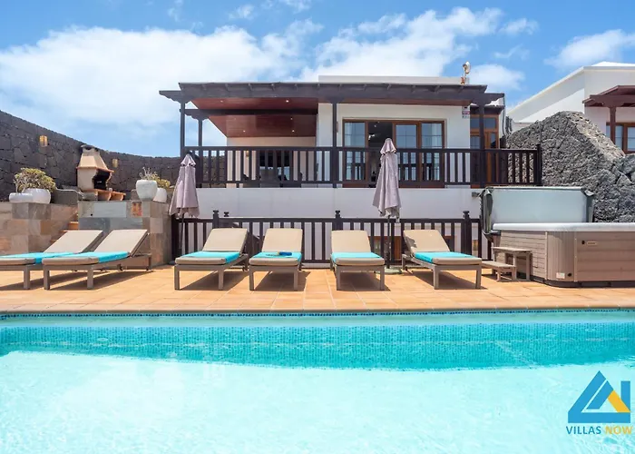 Villa Azure - Lh122 By Villas Now Ltd