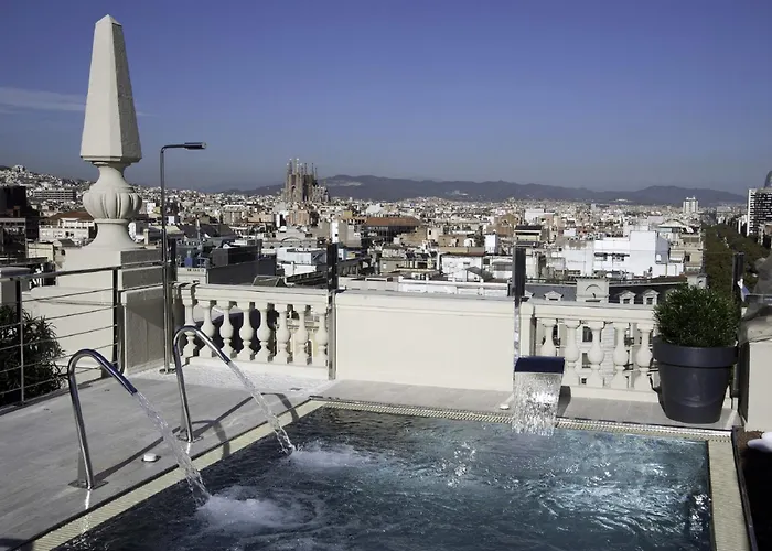Familienhotels El Avenida Palace