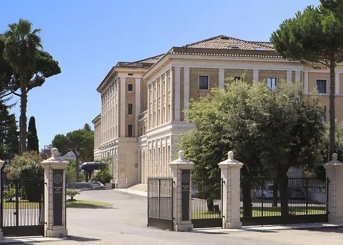 Wellness Hotels Th Roma - Carpegna Palace