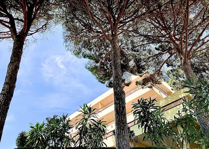 Almadraba Park