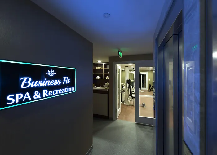 Resort: Regard Hotel