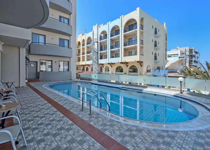 Hotel mit Aussicht: Icarus Suites & Apartments By "Lefkoniko"