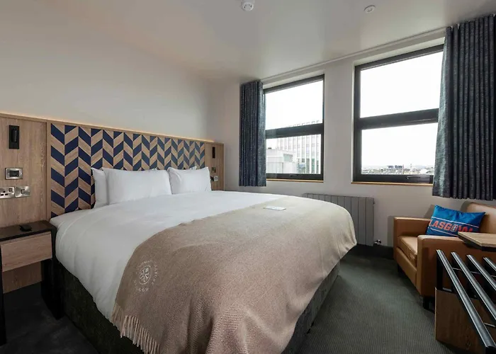  Sandman Signature Glasgow