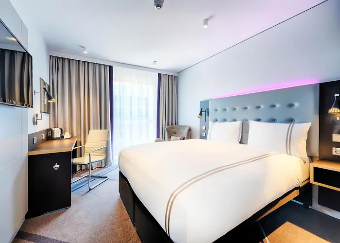 Premier Inn Darmstadt City Centre