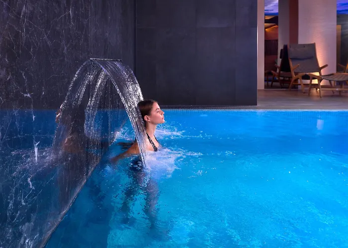 Jacuzzi-Hotel: Time Boutique Hotel