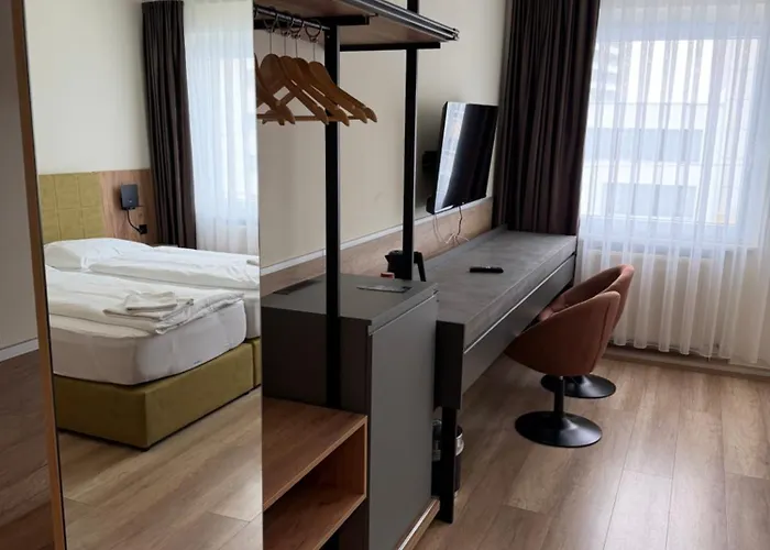 Günstiges Hotel: Hotel Turmfalke 24H Self Check In