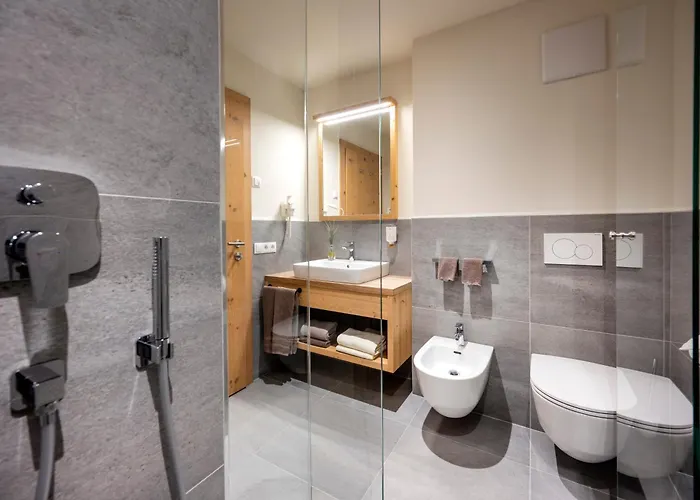 3-Sterne-Hotel: Martina Breakfast Lodge