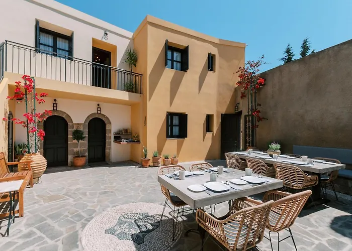 Zacosta Villa - A Heritage Hotel