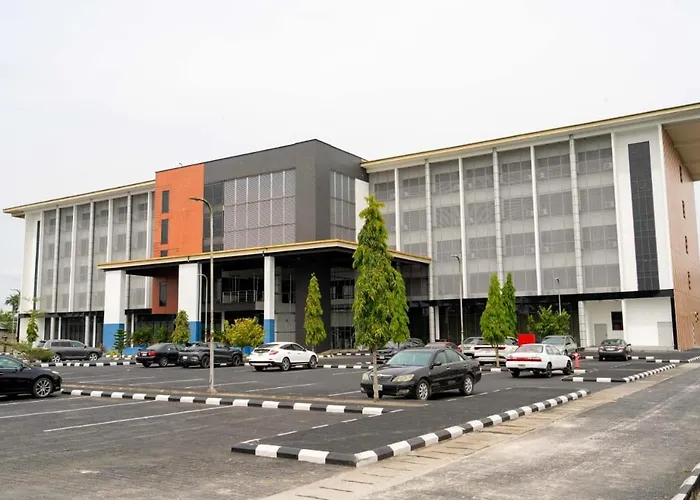 Julirose Hotel And Suites