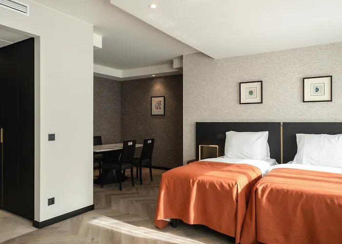 Hyllit Hotel