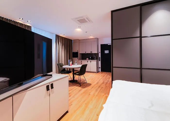 Hotel Am Triller - Hotel & Serviced Apartments - Pool & Relax Lounge