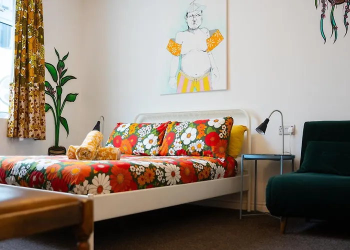 Herberge: Igloo Hybrid