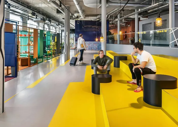 Social Hub