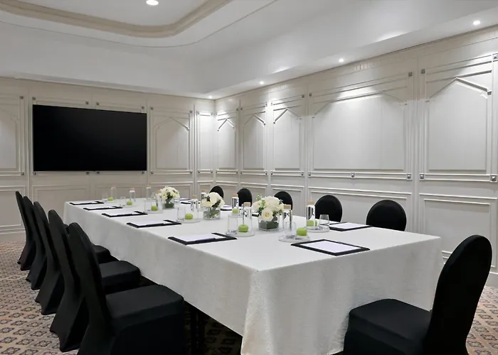 Crowne Plaza Muscat By Ihg