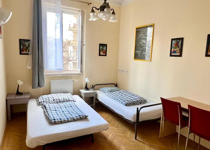 Bauhaus Astoria Hostel