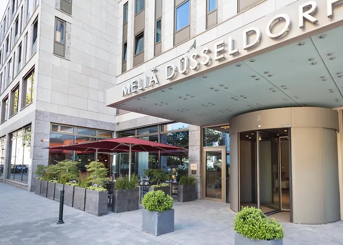 Strandhotel: Meliá Düsseldorf