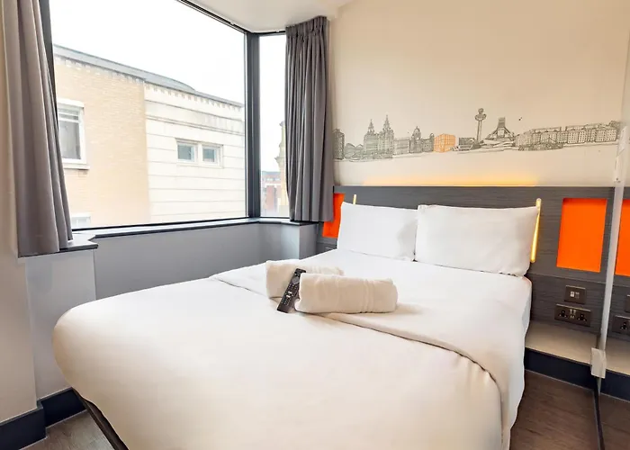 Easyhotel