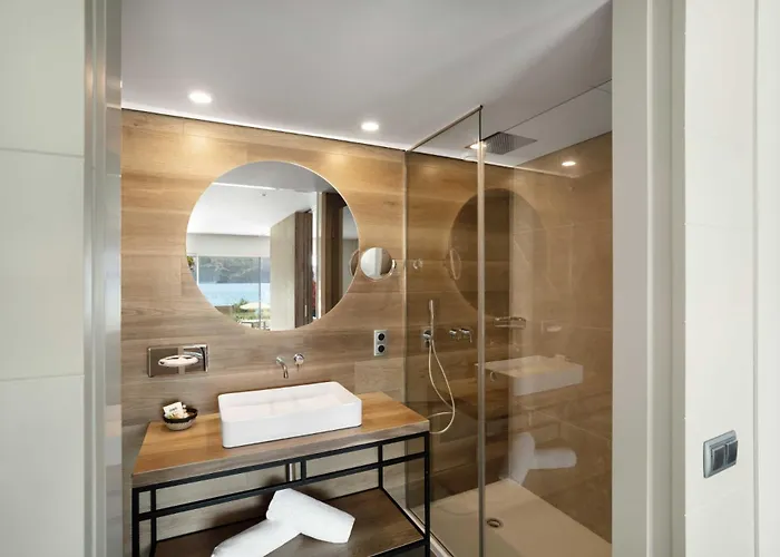 Bahia Suites Camp De Mar