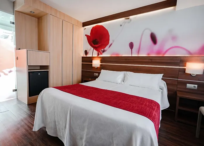KAKTUS Hotel Volga - Adults Recommended