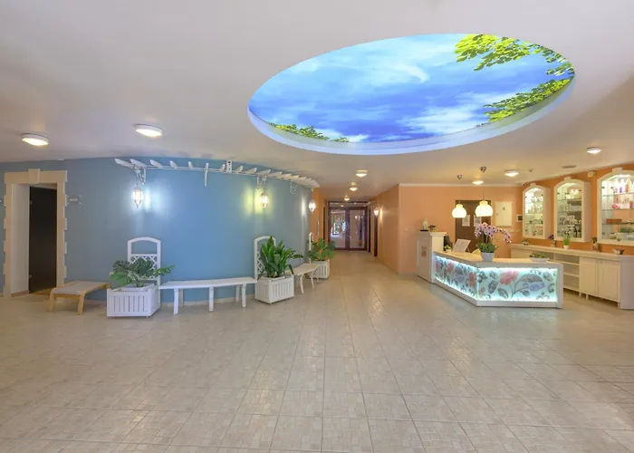 Kristal Hotel