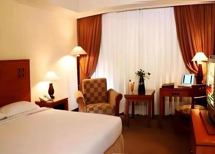Oasis Amir Hotel