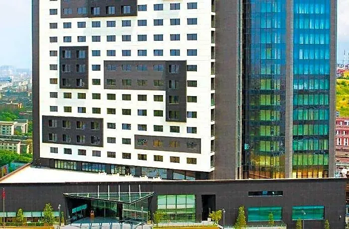 Ramada Plaza By Wyndham Tekstilkent
