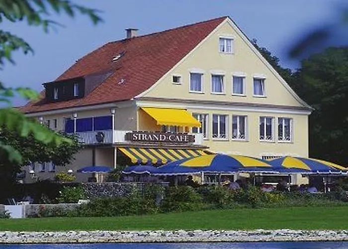 Strand-Café Mit Gästehaus Charlotte