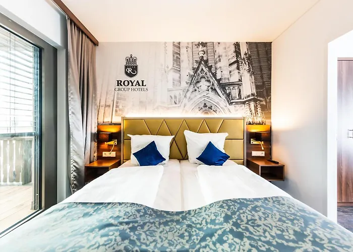  Western Plus Royal