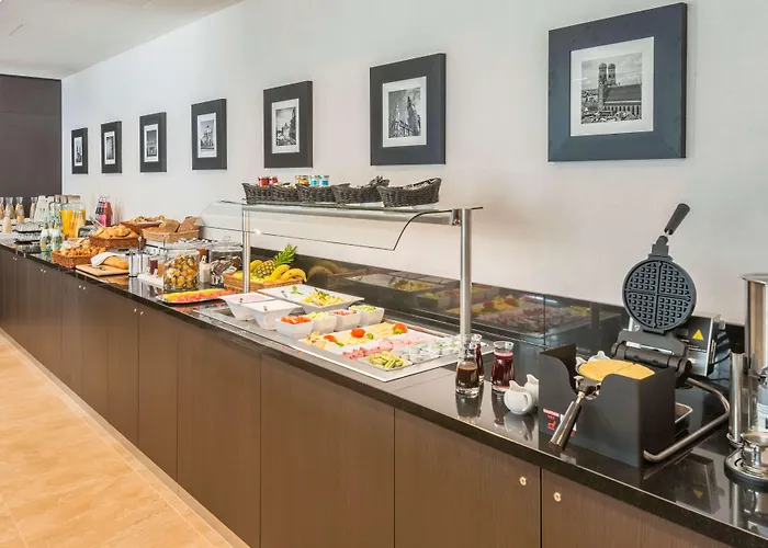 Hilton Garden Inn City West