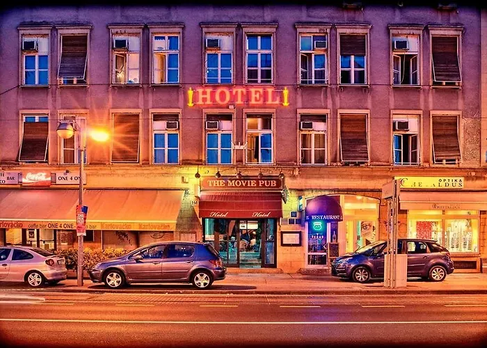Zentrales Hotel: The Movie Hotel