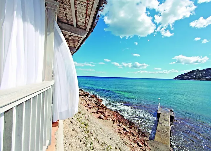  Cap Vermell Beach