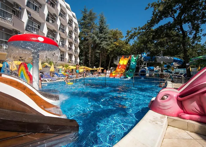  Prestige Deluxe Aquapark Club